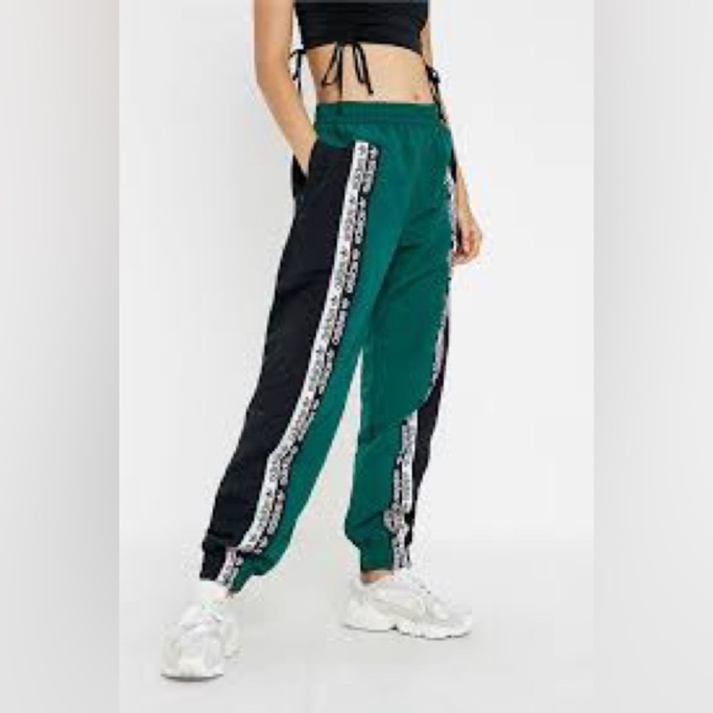Adidas Originals R.Y.V. Track Pants in Collegiate Green and Black - Picture 2 of 6